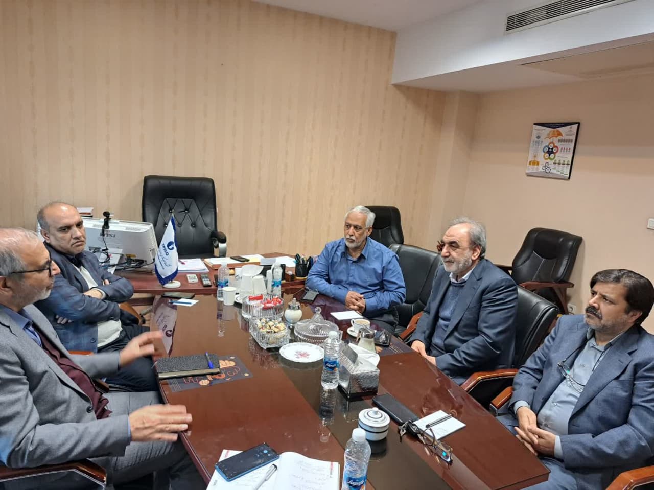 جلسه مشترک پارک نورا و پلاسما درمان سرو سپید با تیپیکو